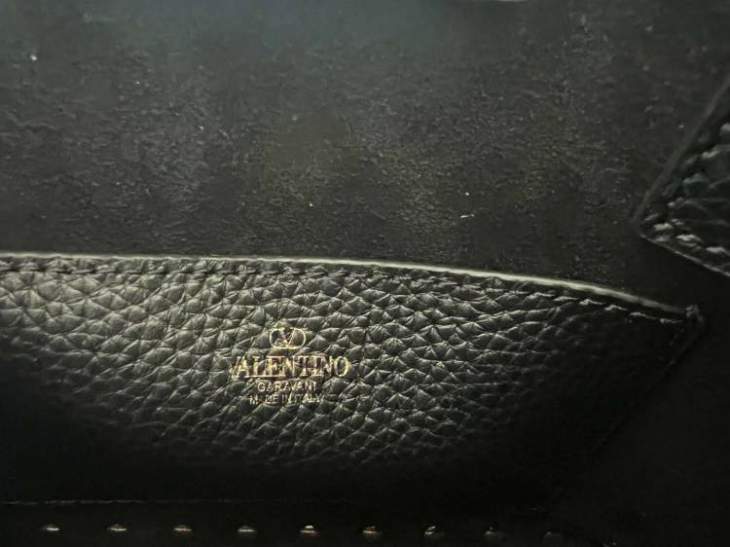 Picture of Valentino Handbags _SKUfw185258879fw